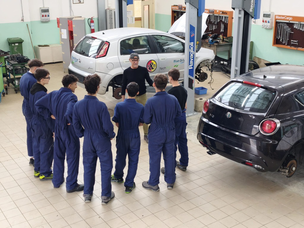 Laboratorio Automotive e Riparazione Veicoli - Sede CNOS-FAP di Vasto