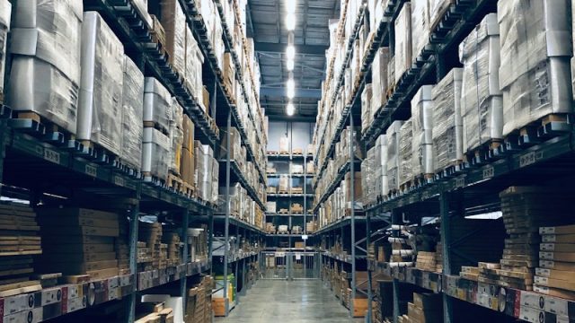 Magazziniere (Gestione Merci e Flussi Logistici)